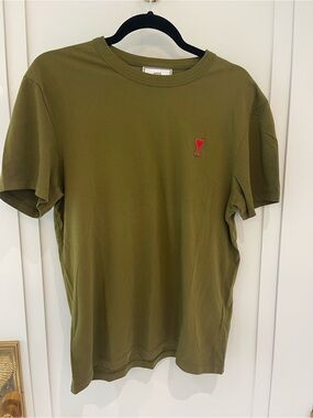 Ami Alexandre Mattiussi Olive Green Short-Sleeve Tee with Red Heart Patch